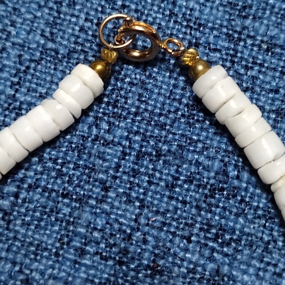 Shell Bracelet (6L) - Picture 4 of 5